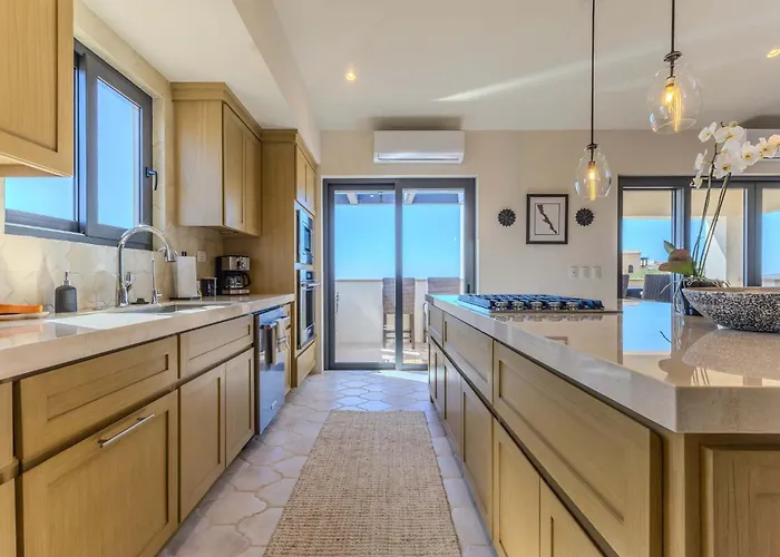 Сasa de vacaciones Golf Ocean Views & Pure Luxury Await Cabo San Lucas